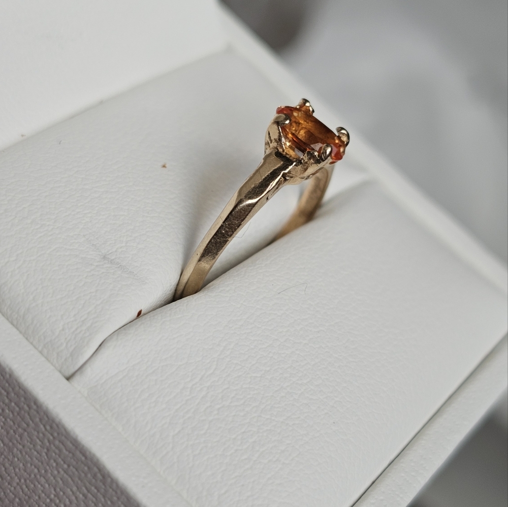 14k orange topaz ring size 6. Stamp not visible due to past sizing. Tested. Vint - Picture 7 of 7